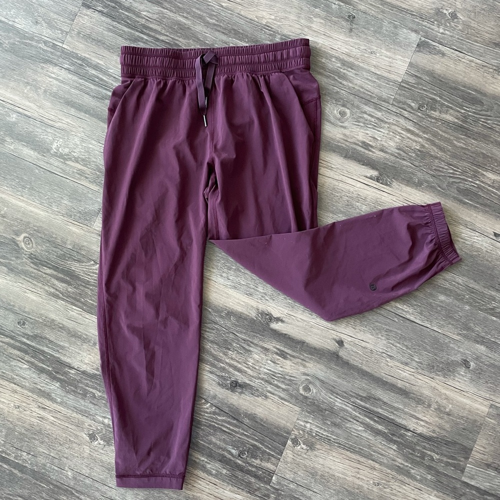 Lululemon Namaskar Crop Joggers